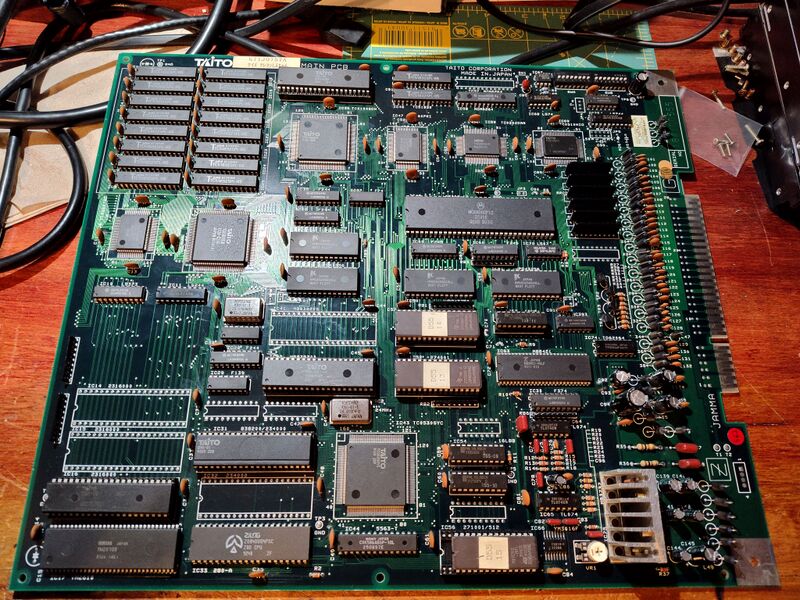 File:Quiz Crayon Shinchan PCB.jpg